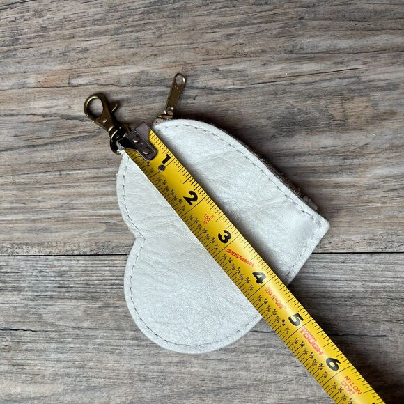 Portland Leather Heart Pouch Bag Key Chain White Leather Zip Clip Hook - Picture 6 of 6